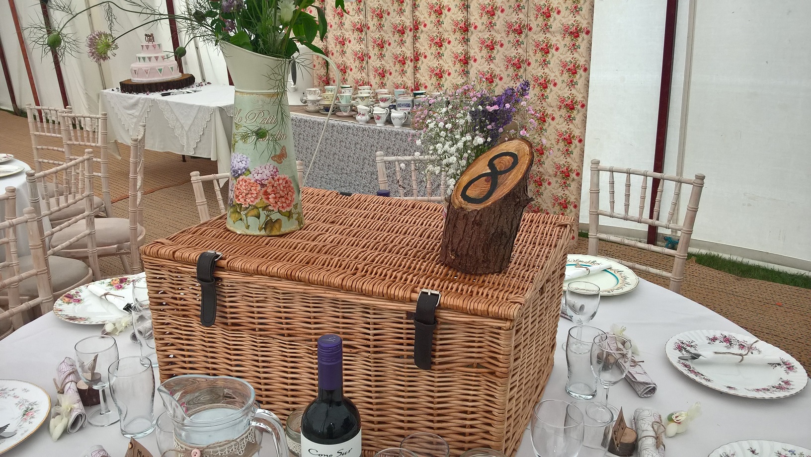 Vintage hamper 3