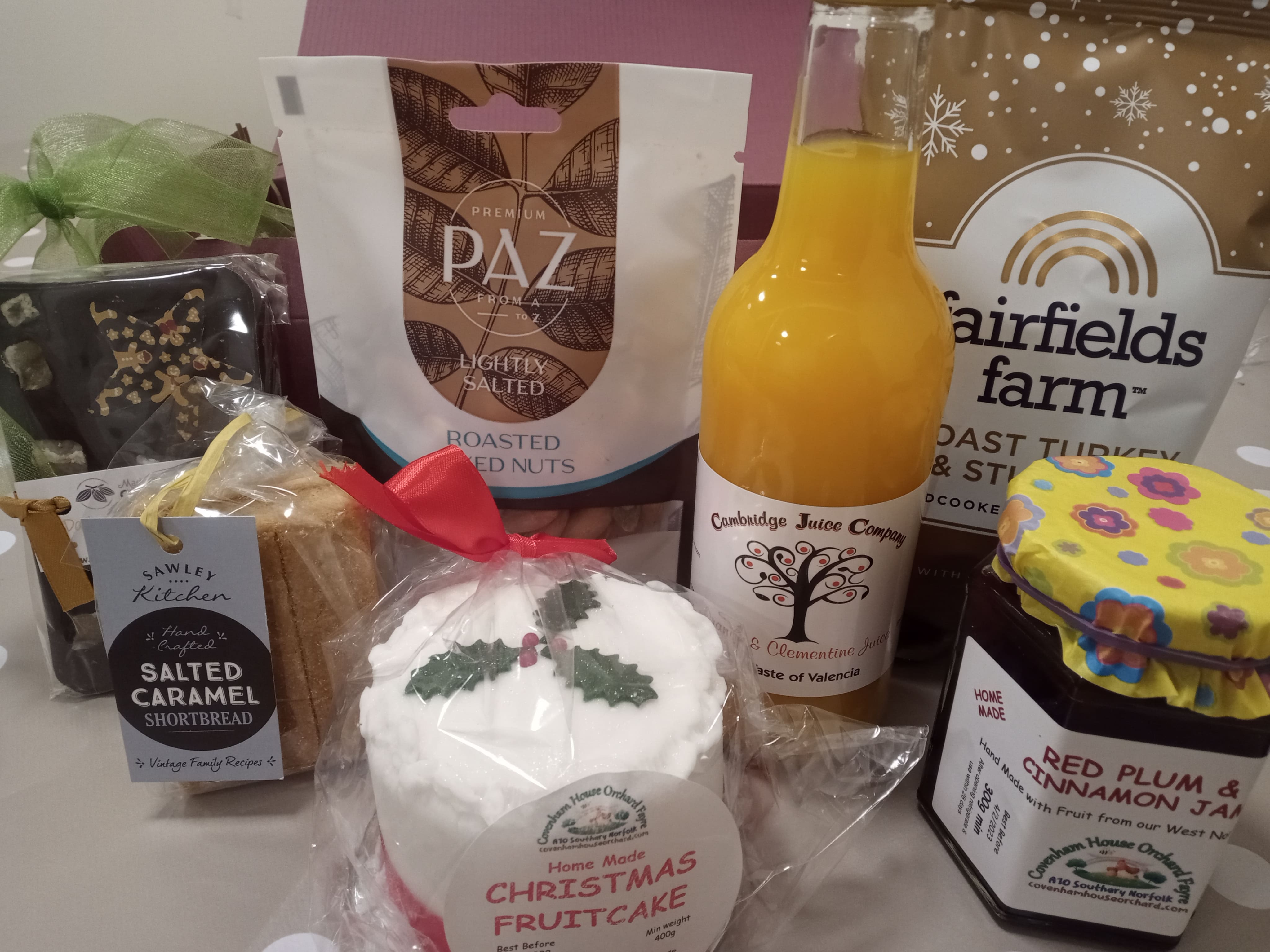 32 boxed hamper