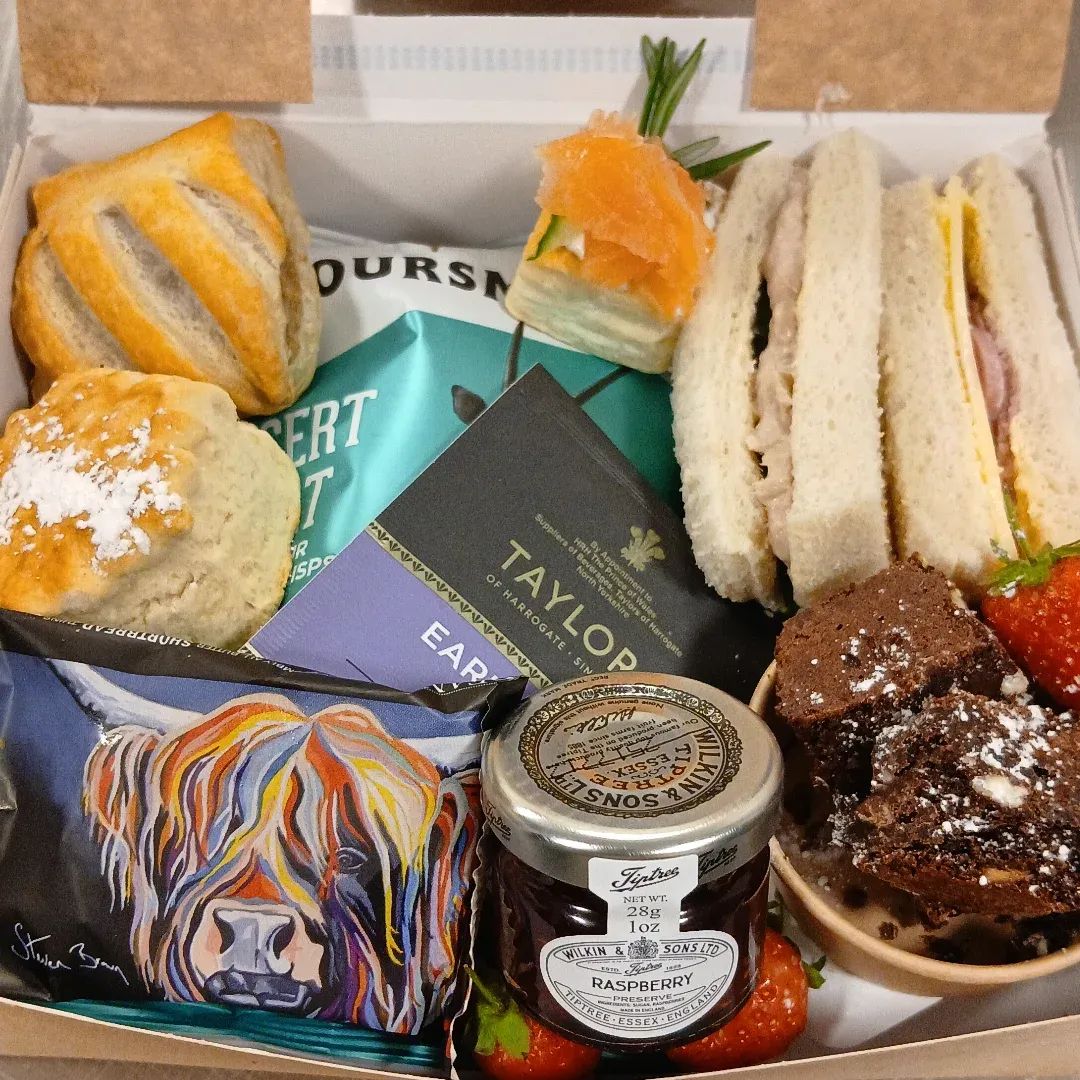 Afternoon Tea box 2025 