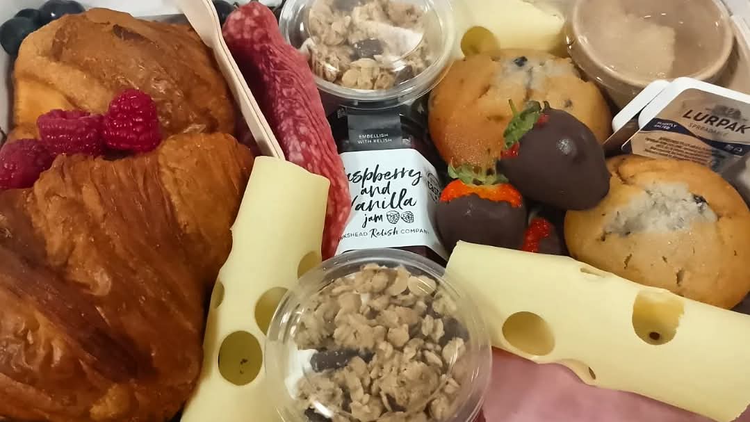 25 Brunch Box