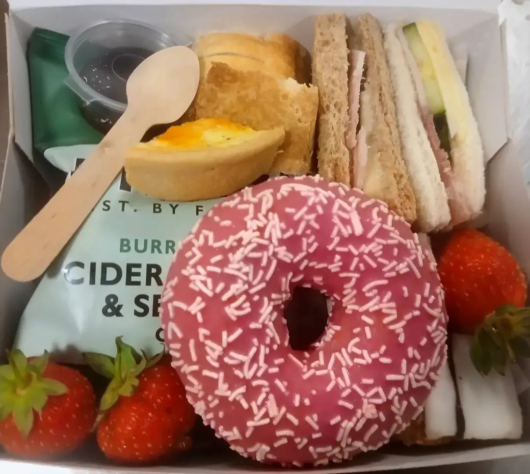 Donut box